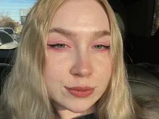 Streamate Adult Webcams of Lily_Flower69