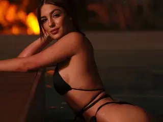 Streamate Nude Webcam of EllaRayy