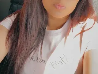 Streamate Sex Cam of Indian_British_Tina