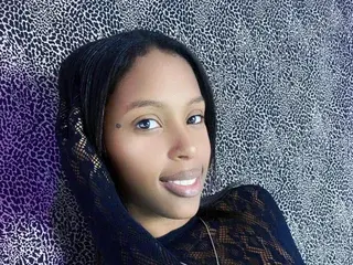Streamate Sex Cam of Angeya_Petite