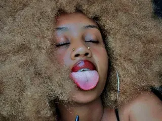 Streamate Sex Cam of Airwhisper