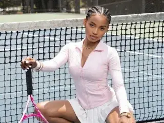 Streamate Sex Cam of NayaBenely