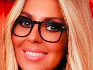 Streamate Free Live Porn of GlamGran