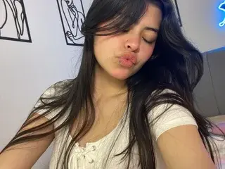 Streamate Free Porn Cam of PaulinaMoure