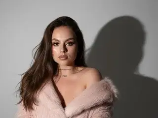Streamate Live Sex Cam of Natti_bluee