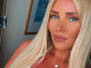 Streamate Best live sex cam show of CandyKay25