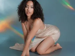 Streamate Best live sex cam show of MirandaYong