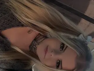 Streamate Watch Live Sex Cams of Emiley_Alexander