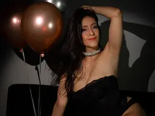 Streamate Adult Webcam of LaurentMilf