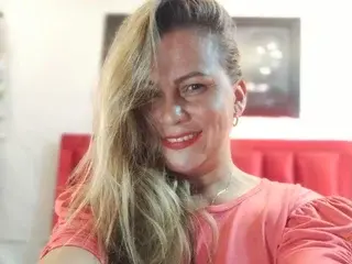Streamate Free Live Porn of MeryJeeans