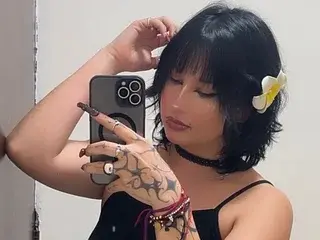 Streamate Sex Cam of RobinBennett