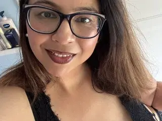 Streamate Live Porn of Zarah_Housewife