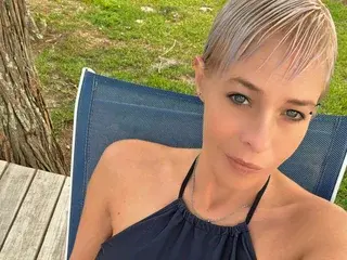 Streamate Private Sex Chat of thesexymilf22