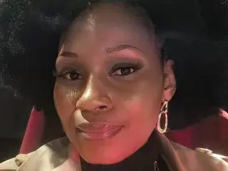 Streamate Live Sex Cam of PlayfulM