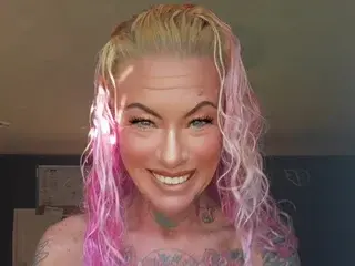 Streamate Free Porn Cam of DixieRebelDixieDime