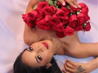 Streamate Free Porn Cam of Luisa_Milf