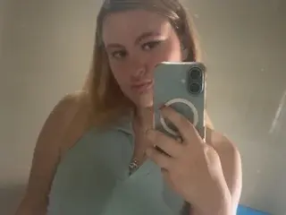 Streamate Adult Webcam of Avety_doll