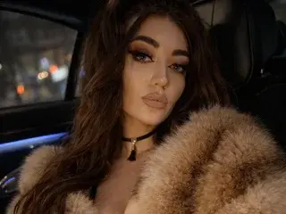 Streamate Free Live Porn of MiaBlackXO
