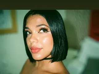 Streamate Free Live Porn of TiianaGlow