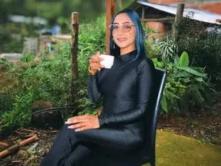 Streamate Live Sex Cam of Cata_Lopezz