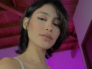 Streamate Adult Webcam of Ravemiisato