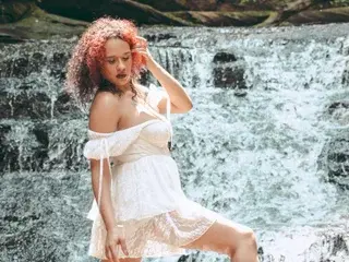 Streamate Free Porn Cam of GoddessVelvetVixen