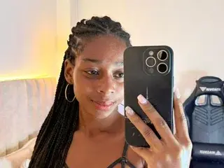 Streamate Sex Cam of PixzyMartinez