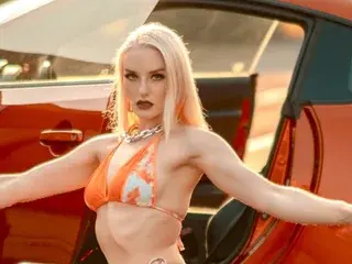 Streamate Free Porn Cam of SilverCouture