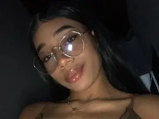 Streamate Watch Live Sex Cams of AvenLyric