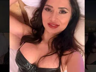 Streamate Free Porn Cam of AnnaKarinaX