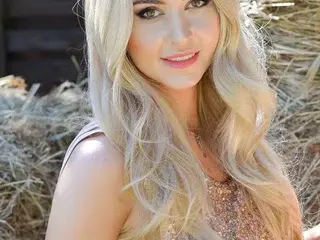 Streamate Adult Video Chat of MelanieSpaces