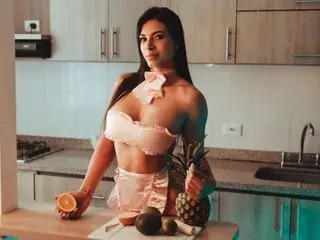 Streamate Private Sex Chat of YelinaMontana
