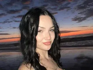 Streamate Watch Live Sex Cams of ivyXrosee