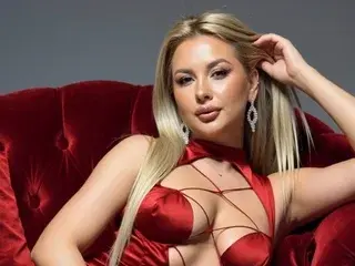 Streamate Free Live Porn of BriannaSpicee