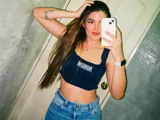 Streamate Live Porn of AlicceGray