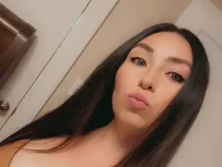 Streamate Sex Chat of MilfyLucy91