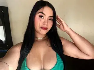 Streamate Best live sex cam show of SaraLovett