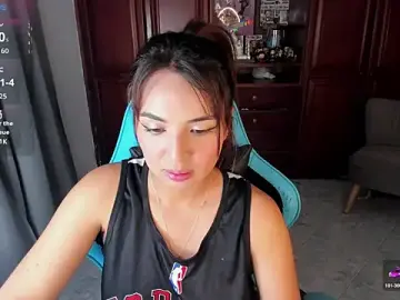 Stripchat Live Sex Cam of Nicole_Ss
