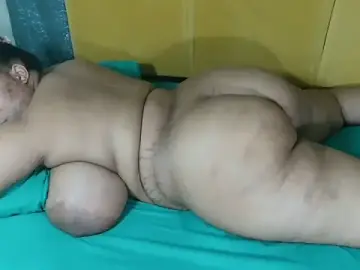 Stripchat Nude Webcam of HugeTitisxx