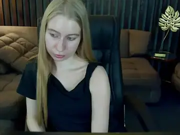 Stripchat Sex Cam of Alina_Blonde