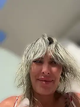 Stripchat Best Webcam of IssaSmith