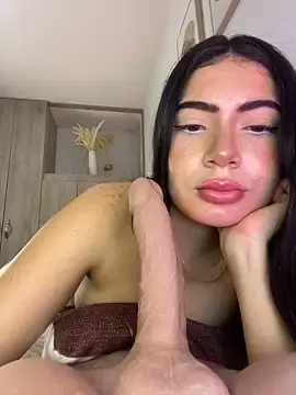 Stripchat Adult Webcam of Mia_222