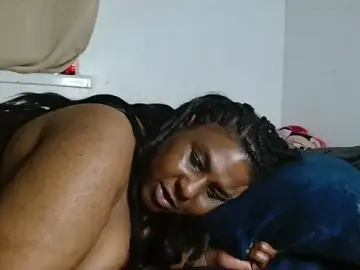 Stripchat Nude Webcam of CurvySashia