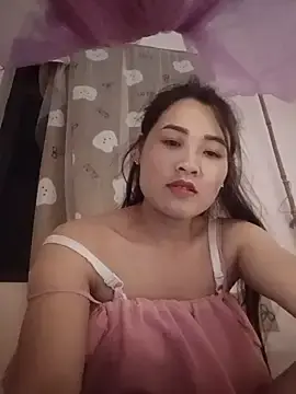 Stripchat Free Porn Cam of Pivi12