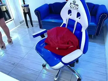 Stripchat Free Porn Cam of Silvana_lane