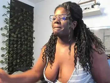 Stripchat Live Porn of GIGI_CAMPBEL