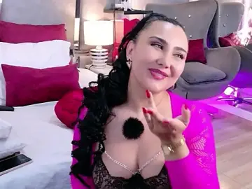 Stripchat Live Porn of Evangeline_Taylorr