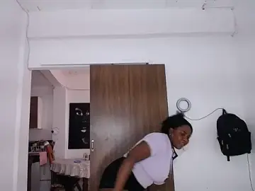 Stripchat Adult Webcam of yselahot