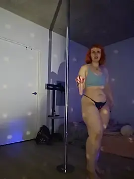 Stripchat Free Porn Cam of MadelynDaisy
