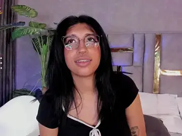 Stripchat Free Porn Cam of Karin_Ks